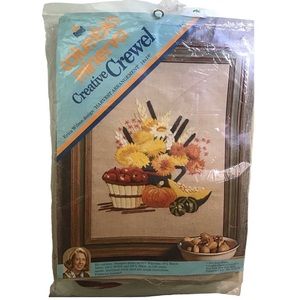 Columbia Minerva Vintage Creative Crewel Kit